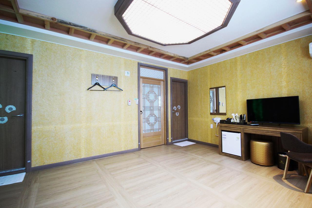 Jeonju Hanok Hotel Kung Ngoại thất bức ảnh